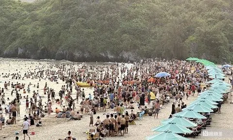 Các khu du lịch biển ở Hải Phòng và Quảng Ninh “thất thủ” dịp nghỉ lễ