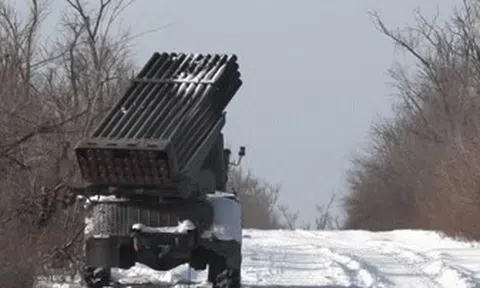 Quyết đẩy lùi đà tiến của Nga, Ukraine triển khai 4 lữ đoàn, thực hiện 10 đợt phản công