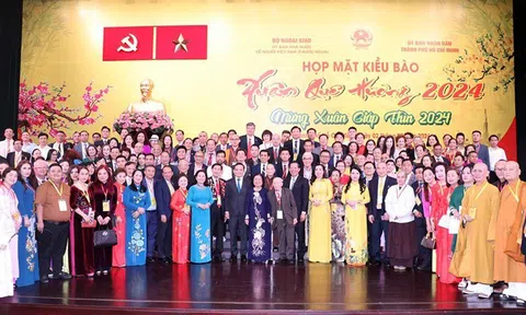 Cộng đồng người Việt Nam ở nước ngoài - Nguồn lực quan trọng đóng góp tích cực vào sự phát triển đất nước