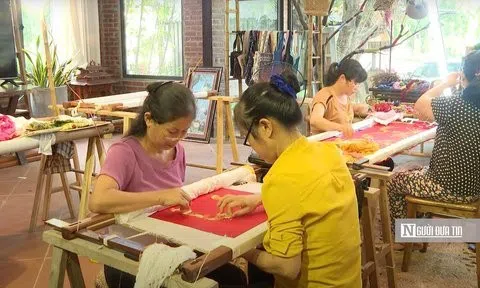 Làng nghề thêu ren Ninh Bình: Hòa nhịp giữa truyền thống và sáng tạo