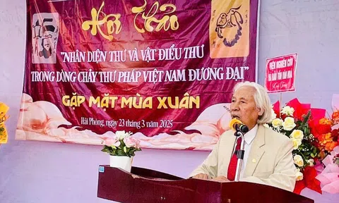 Nhà thư pháp Lê Thiên Lý với hai lối viết thư pháp độc đáo "Nhân diện thư" và "Vật điểu thư"